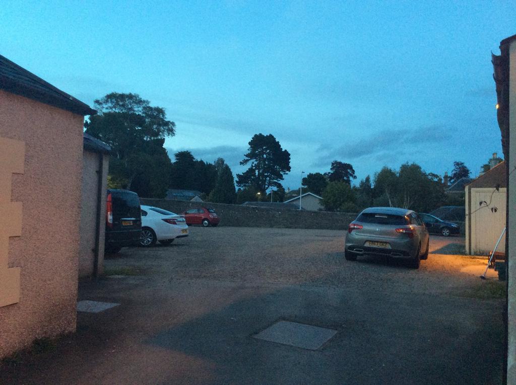 Taychreggan Hotel Dundee Eksteriør billede