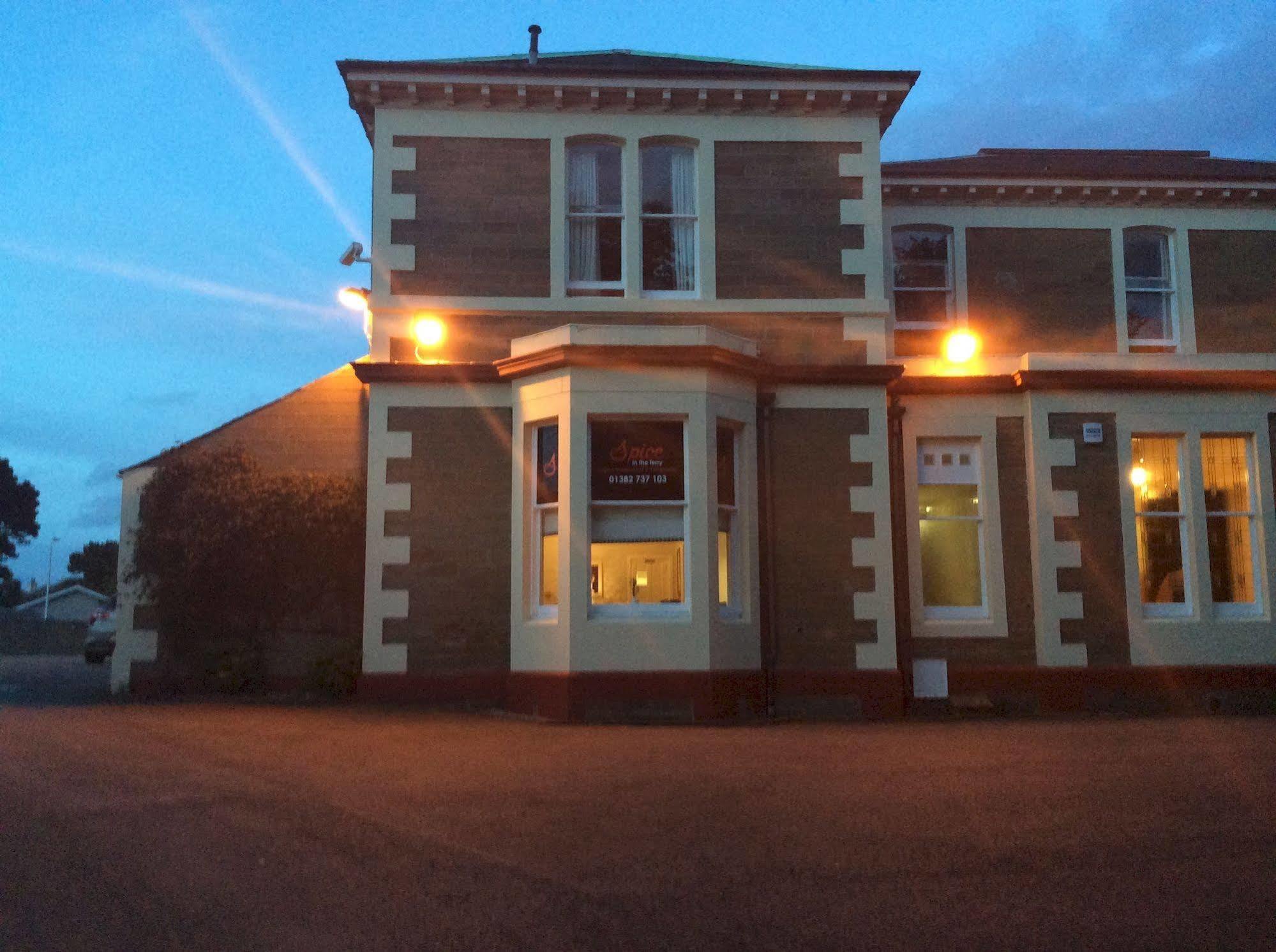 Taychreggan Hotel Dundee Eksteriør billede