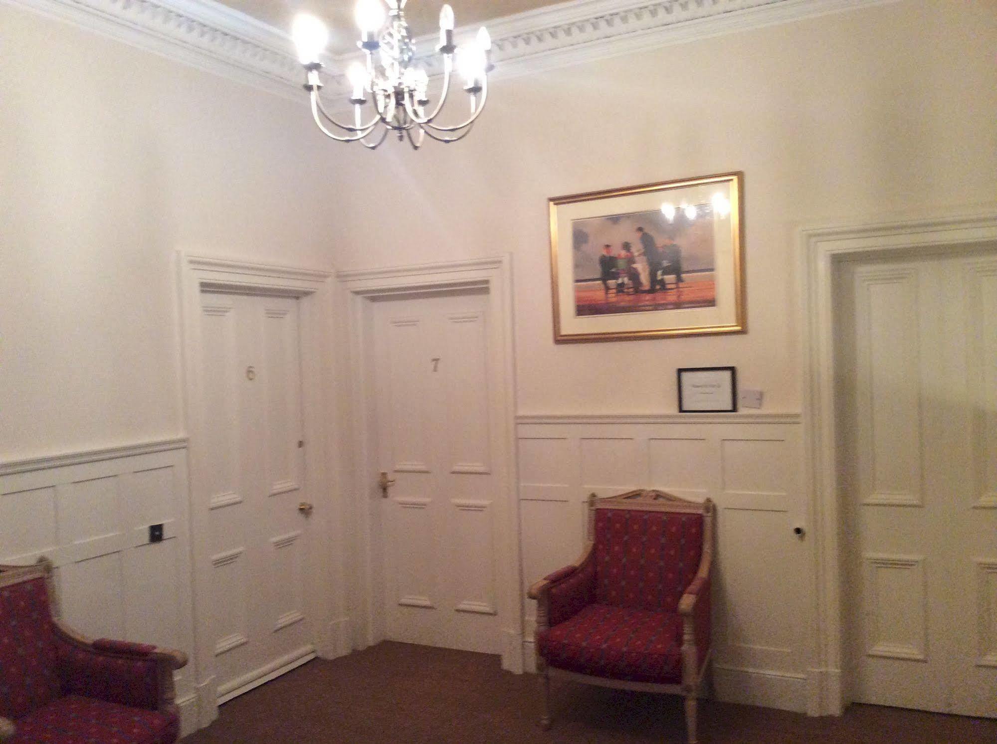 Taychreggan Hotel Dundee Eksteriør billede