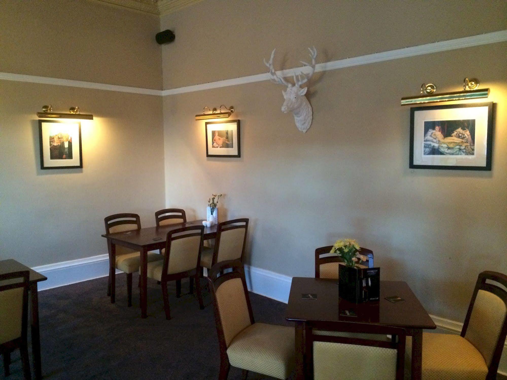 Taychreggan Hotel Dundee Eksteriør billede