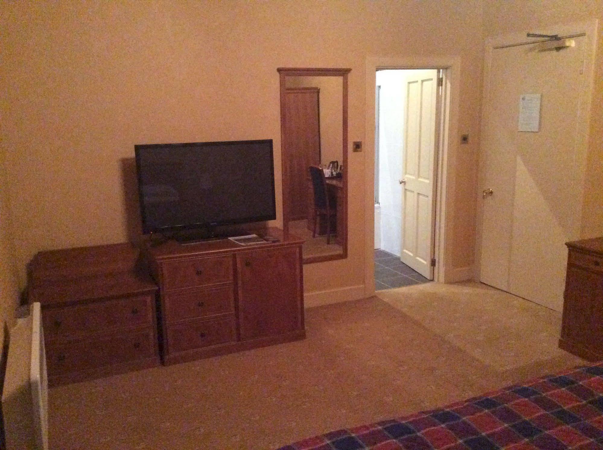 Taychreggan Hotel Dundee Eksteriør billede