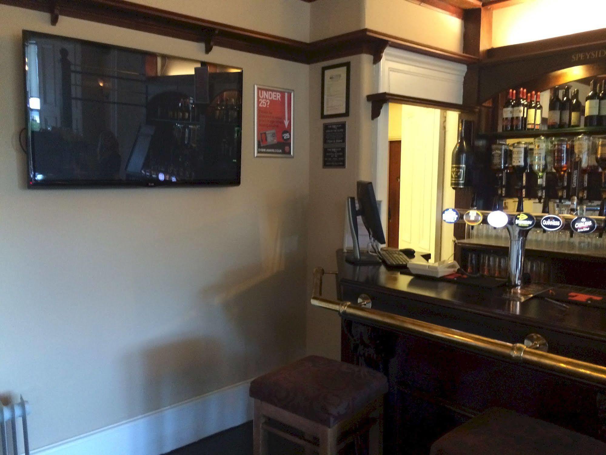 Taychreggan Hotel Dundee Eksteriør billede