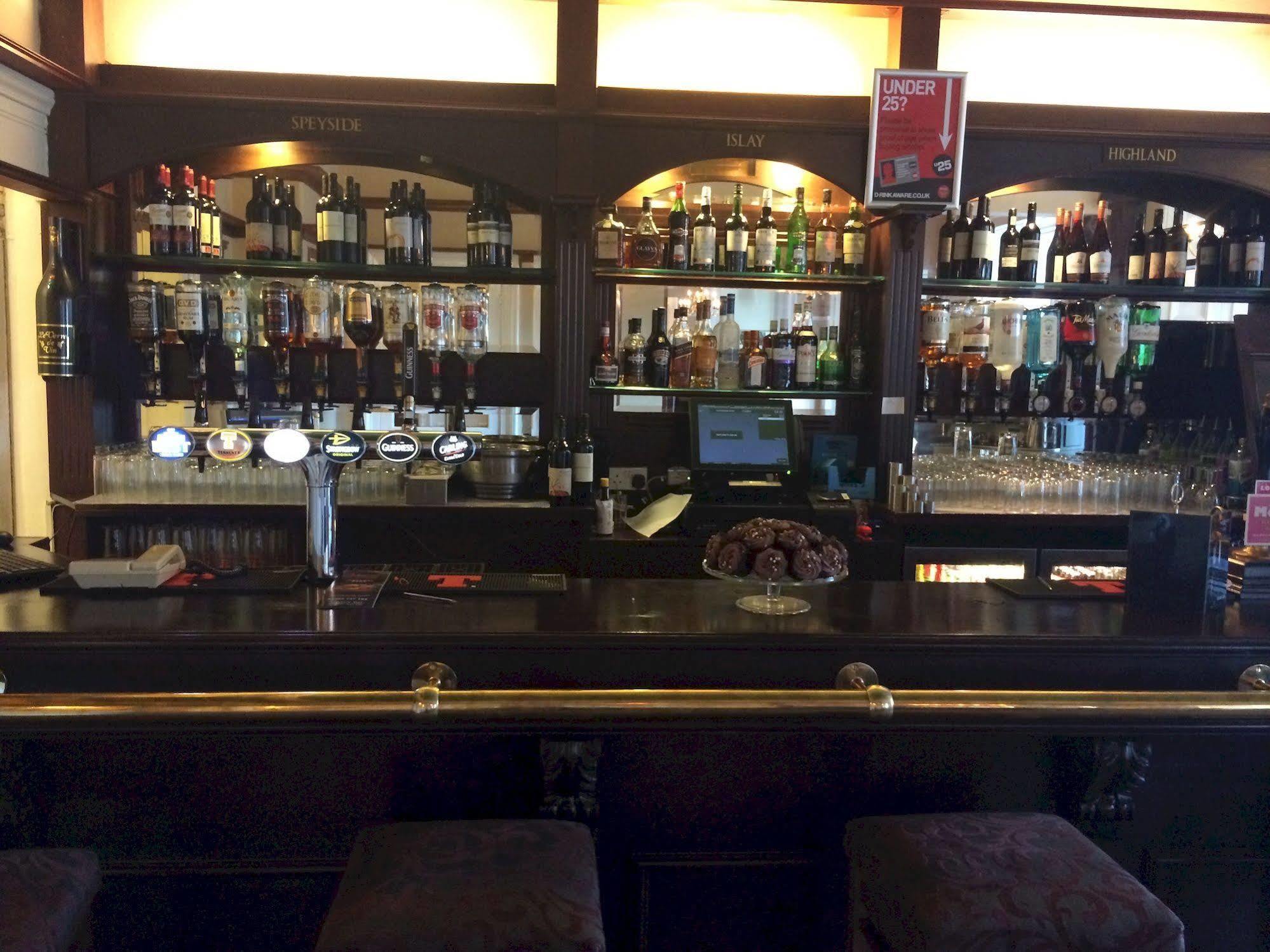 Taychreggan Hotel Dundee Eksteriør billede